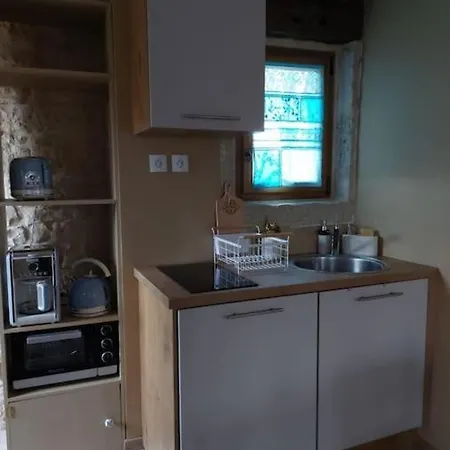 בית נופש La Petite Maison Bleue *